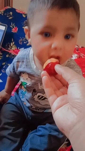 Try new Fruit Plum😋#shorts #youtubeshorts #short #funny #food #foodie #learning #baby #status смотреть онлайн