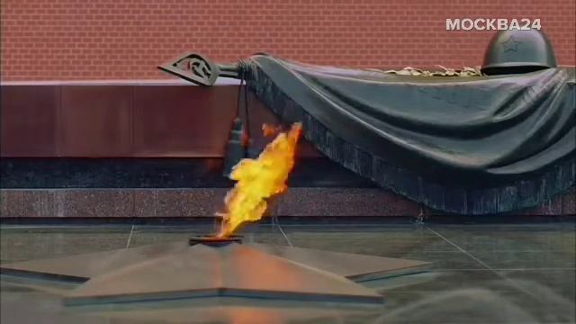 Утки почтили минуту молчания в 8 мая к началу 77 летия победы смотреть онлайн