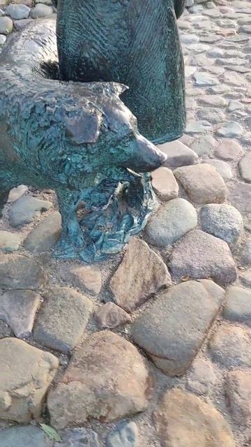 Жанровая Скульптура Оля и Гудок в Плёсе