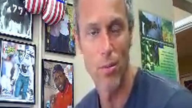 Marc Foster 5 Times British Olympic Swimmer speaks about Dr. Moyal's work in Miami Beach, Florida смотреть онлайн