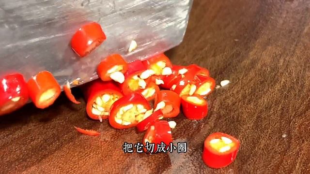 家常小炒牛肉的做法，牛肉鮮嫩爽滑，不老不塞牙，飯店的烹飪技能【阿朝哥美食】#小炒牛肉 #牛肉 #烹飪技能