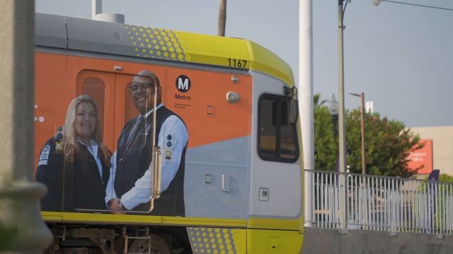 Homes in Monterey Park - A Neighborhood Walkthrough смотреть онлайн