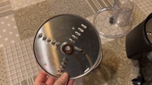 Измельчитель Kitfort KT-1393, обзор