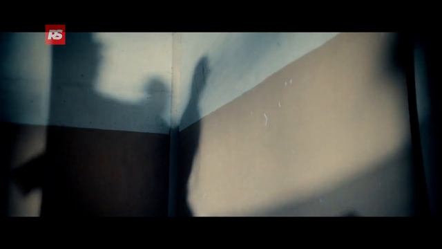 A high-ranking hitman is required to testify at the International Criminal Court смотреть онлайн