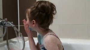 Купаемся в цветной пене