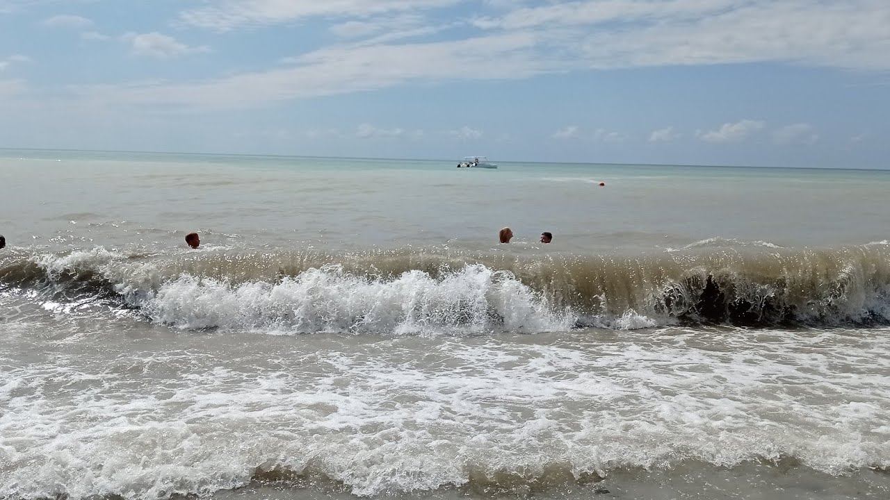 Влог: Кафе Бриз ,ул.Калараш 34/ Шторм на море