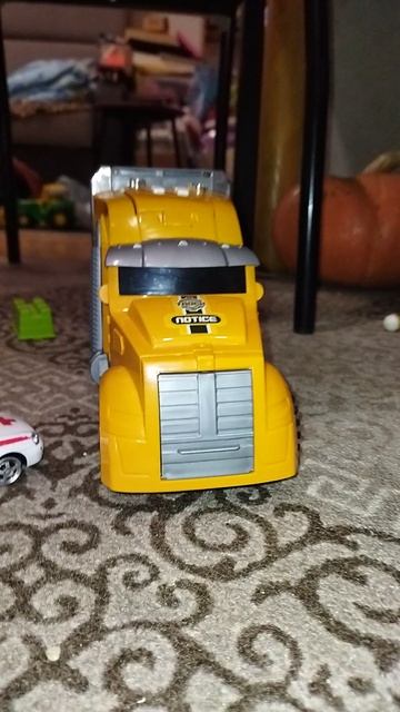 Запускаем тягач с сыном смотреть онлайн