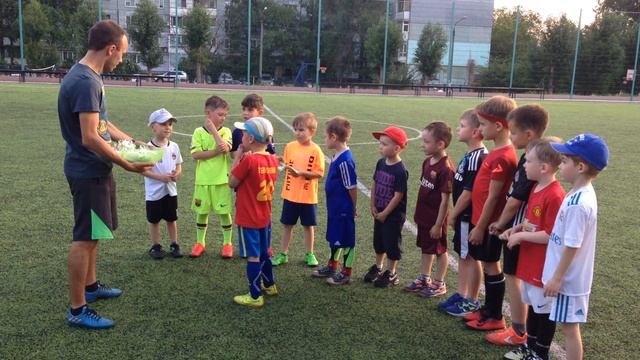 Первый День Рождение Платона.в фк Титан Металлург смотреть онлайн