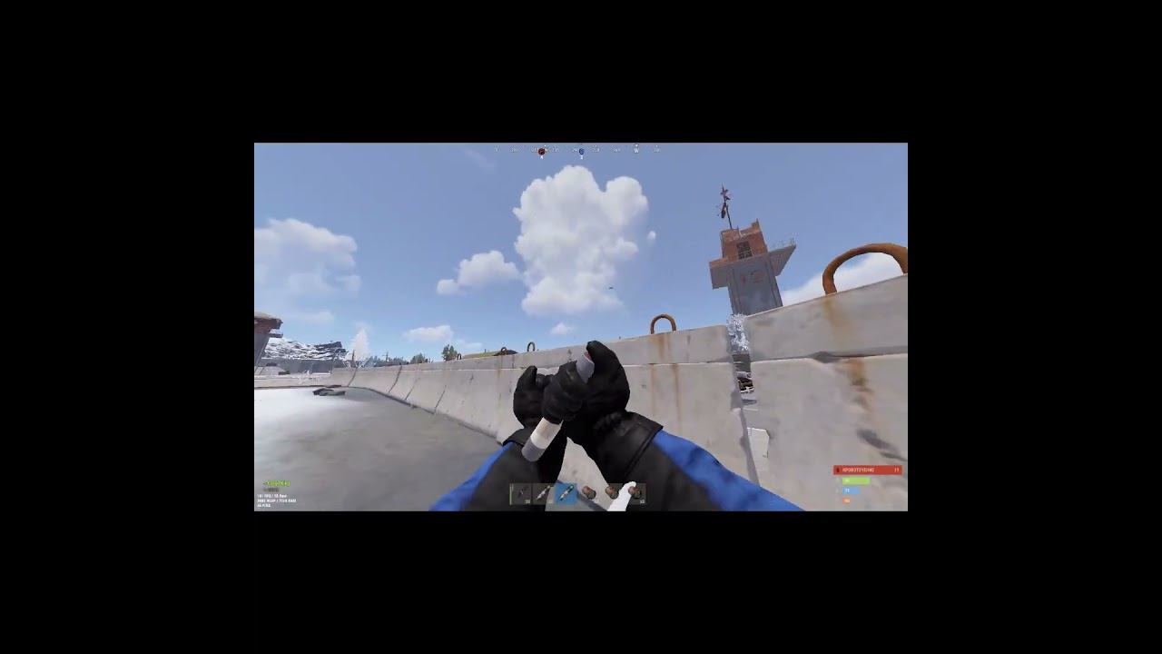 раздал крейта на аэродроме  #rust #rustрейд #тайнет