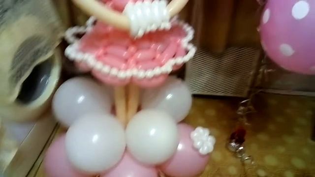 Классная фигура Минни Маус и фонтанчик. смотреть онлайн