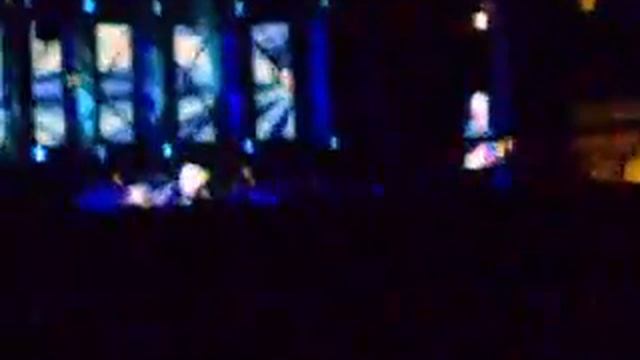 Pino Daniele - O scarrafone live @ Cava dei Tirreni 24 6 2011.mp4