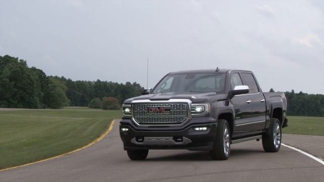 2017 GMC Sierra Denali driving footage смотреть онлайн
