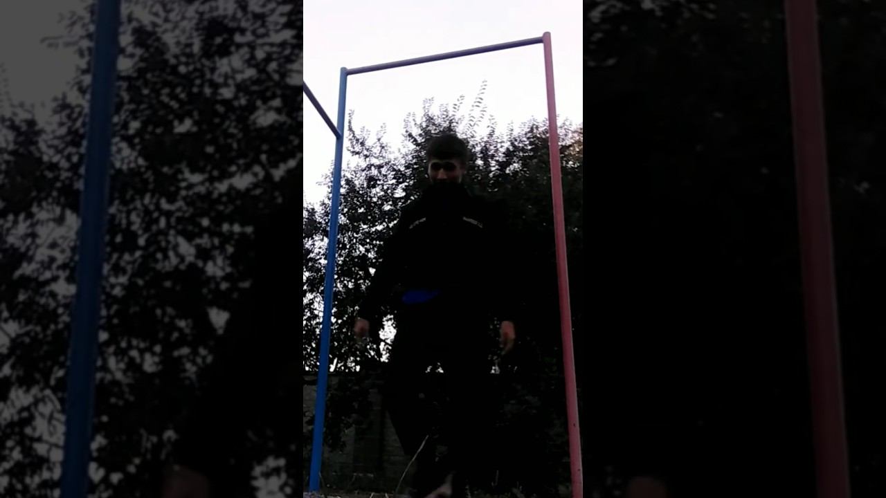 One arm pull ups (3 right arm, 2 left arm) смотреть онлайн