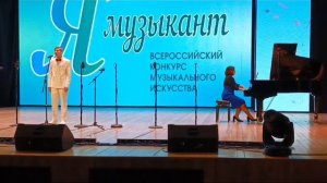 "В лунном сиянии",муз.и сл.Юрьев,исполняет Виктор Клишин