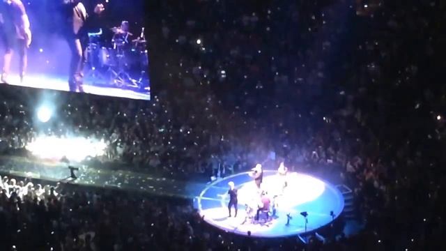 U2 - 'The Crystal Ballroom' (Chicago, 6/29/15 - Night #4) смотреть онлайн