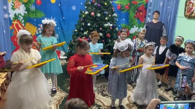 "Хрустальный оркестр" подготовительная группа "Капитошки" смотреть онлайн