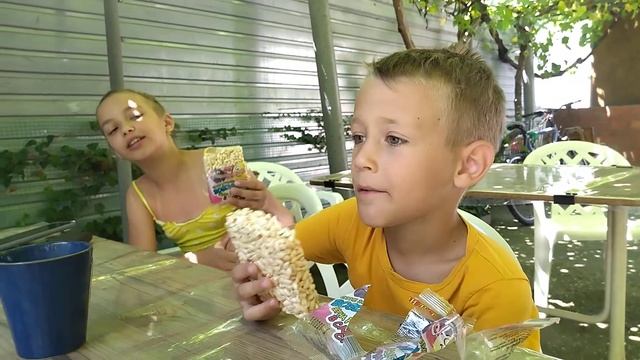 мы едим воздушный рис!!!! смотреть онлайн