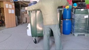 Контейнер для мусора 1100 л с крышкой на колесах