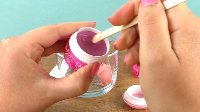 DIY Lipbalm in a Macaroon Container  DIY Cosmetics  Super Simple Lipbalm