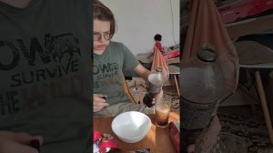 валера блюёт и дристает