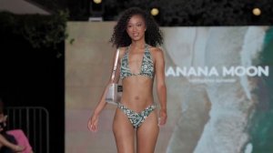 ИДЕАЛЬНАЯ прогулка Марии Порше в замедленной съемке в формате 4K | Купальники, мода, бикини, море,