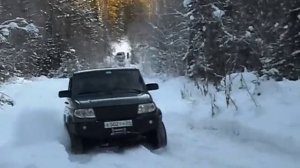 уаз патриот бъется в гору вылетела пониженная