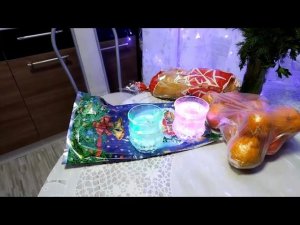 Гуляем,пошли на городскую ёлку