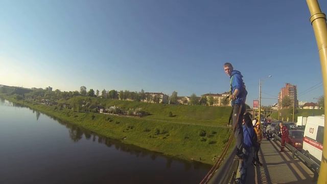 Прыжок со старого моста смотреть онлайн