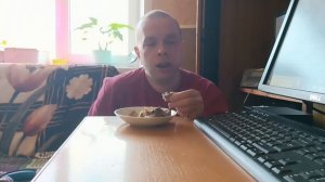 мукбанг ем шашлычек