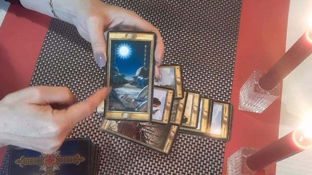 Выйдет Он из "отшельника" ? Будет проявляться к Вам? Общий расклад. смотреть онлайн