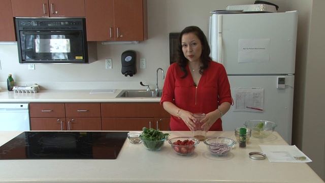 Strawberry spinach salad "to go" cooking demonstration