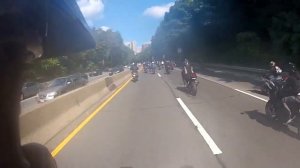 Range Rover Runs Over A Group Of Bikers In NYC, Killing 1 Rider! FULL VERSION)