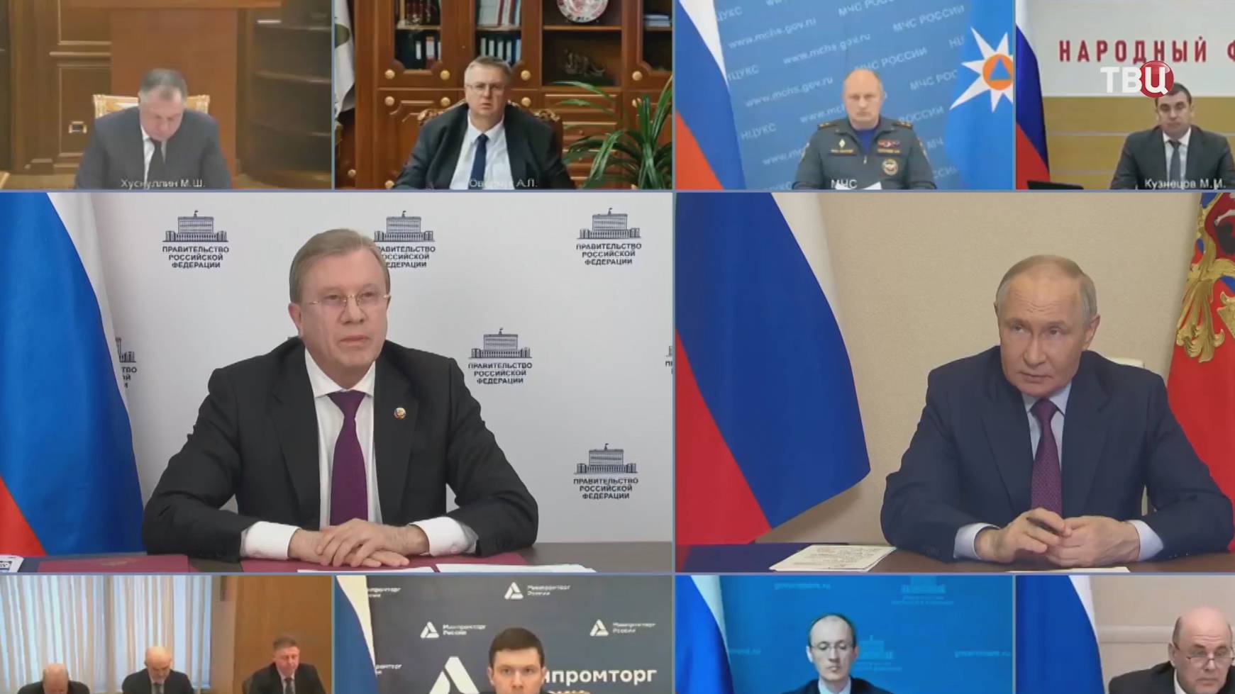 Ликвидация ЧП в Черном море и лесная промышленность: Путин провел совещание с кабмином