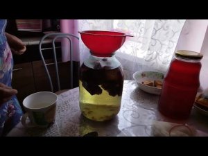 Делаю хлебный квас с изюмом