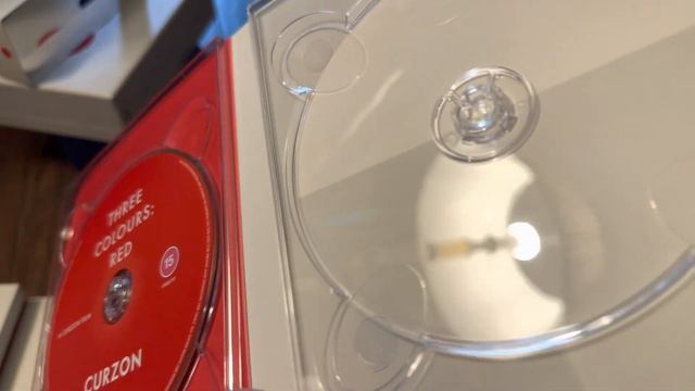 Three Colours Trilogy & The Double Life of Véronique 4k UltraHD Blu-ray Unboxing from @Curzon смотреть онлайн