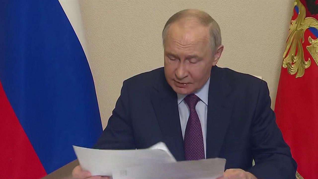 На совещании у президента говорили о начале туристического сезона после разлива нефти