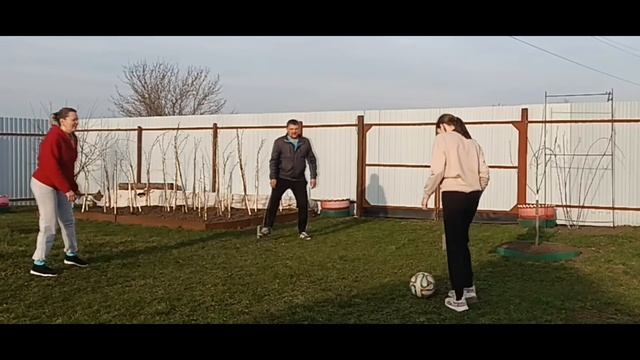 Футбол в школе. Сорокина А. смотреть онлайн