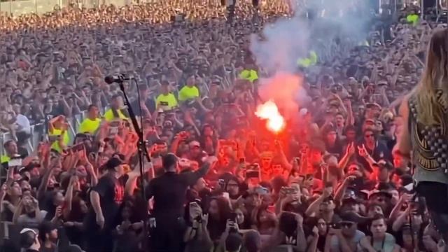 How is Charlie Benante on Drums on Pantera Reunion? Performs Walk live 2022 in Chile смотреть онлайн