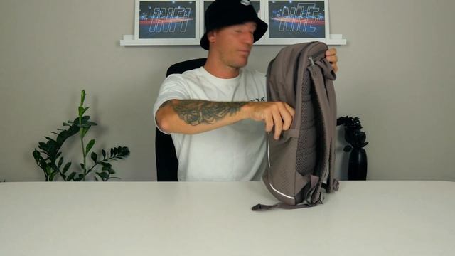 Unboxing/Reviewing The Nike Sportswear Essentials Plum Eclipse/Sail/Sanddrift (On Body)