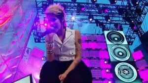 Far East Movement feat  Dev and Snoop Dogg   Medley @ MMVAs 110619