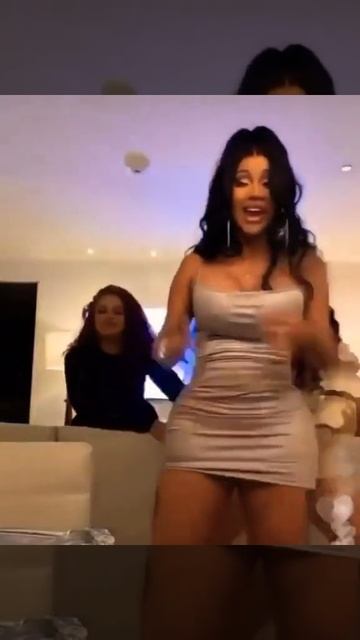 Cardi b💕🐶 #Cardib #body #megan #short #omg #rek #Boom #foryou смотреть онлайн