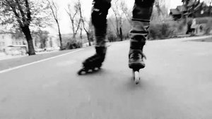 Спуск на роликах Roller skating downhill