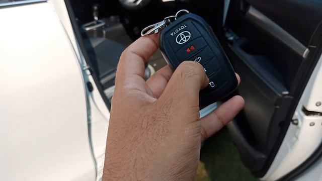 Toyota Hilux Rocco 2022 Review|Better than Revo?|Price and Features|Motor Reviews смотреть онлайн