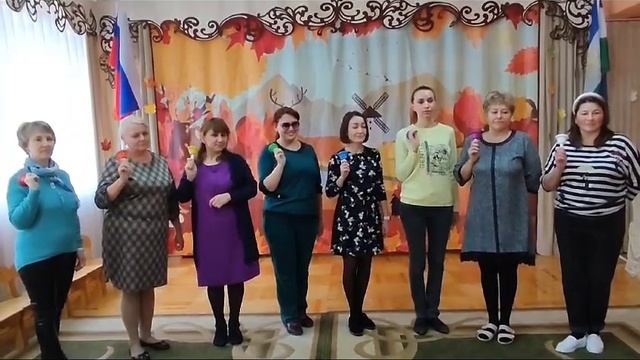 Игра на диатонических колокольчиках с коллективом ДОУ смотреть онлайн
