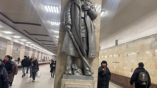 17421565768839 Связь поколений. Станция метро Партизанская