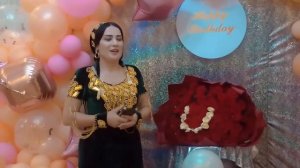 Мехрафруз ба хонаи подписчикаш рафт... Чаро зани Раис дар зодрузаш танхо Мехрафрузро даъват кард?