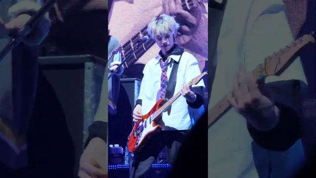 240531 Xdinary Heroes - KNOCK DOWN + UNDEFINED｜가온 Focus｜Closed ♭eta: v6.1 Day1｜in SEOUL смотреть онлайн