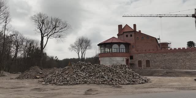 Гурьевск замок Нойхаузен смотреть онлайн