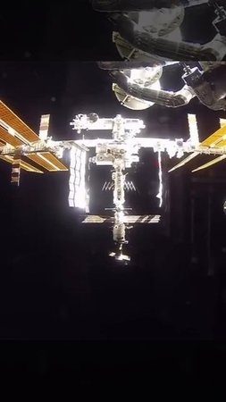 Кадры стыковки космического корабля "Союз" с Международной космической станцией