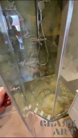 Трапециевидная душевая перегородка Glass Art
